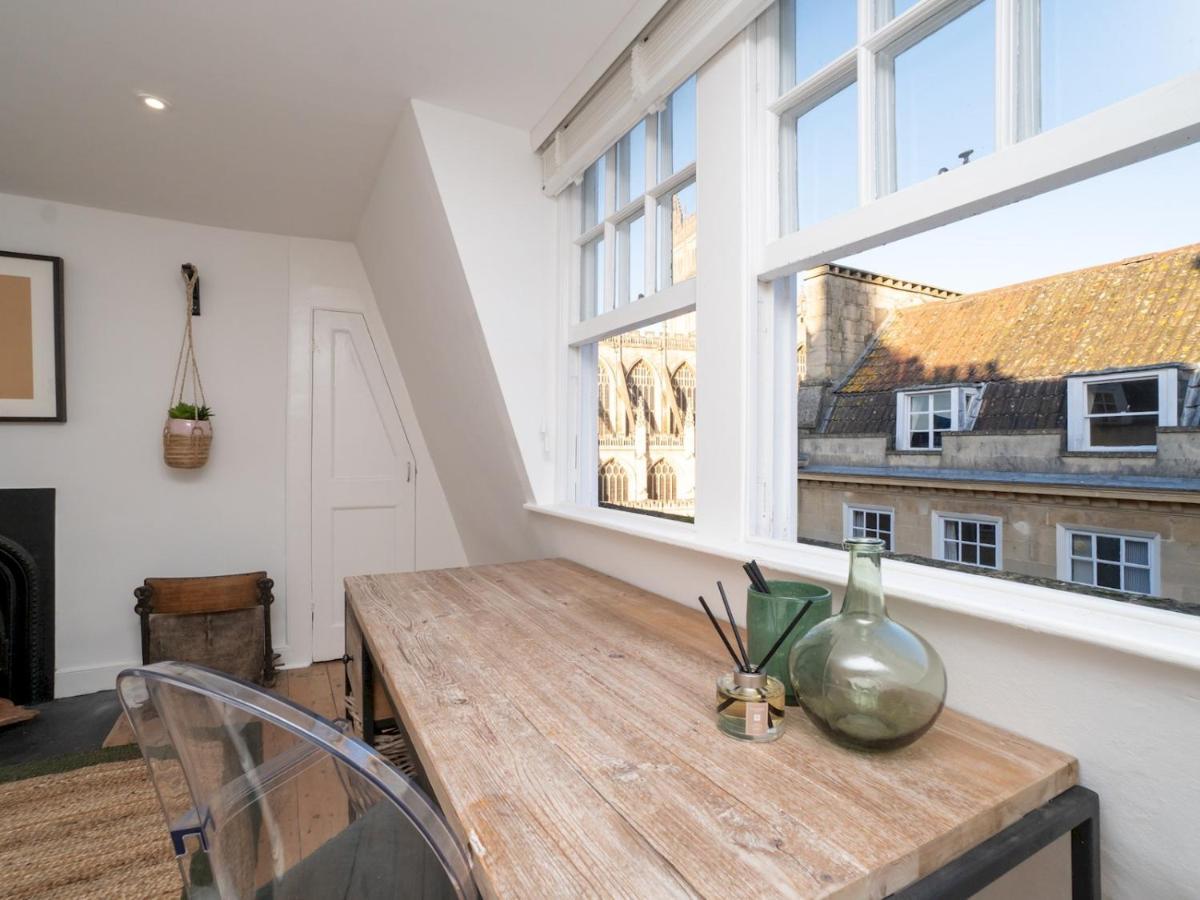 Pass The Keys Stylish 2 Bed Eco Flat In The Heart Of Bath Apartment Exterior photo
